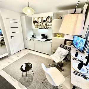 Cozy At Park Near City-center +netflix +wifi Warszawa